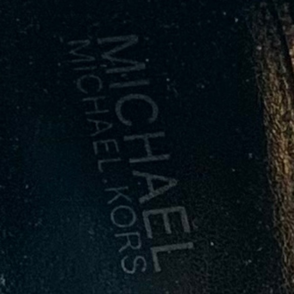 Michael Michael‎ Kors – Elegant Logo Bow Flats in Black Leather (Size 6.5) - Picture 5 of 11